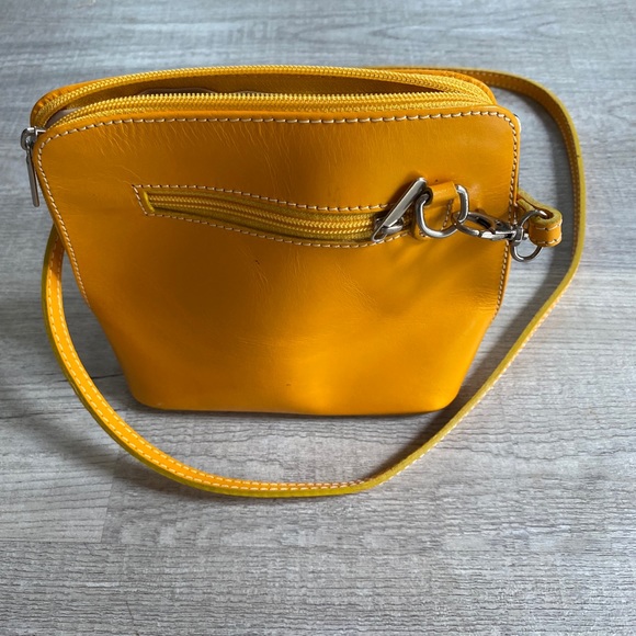 Vera Pelle yellow mini crossbody shoulder bag - Picture 12 of 12